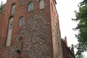 Kościół p.w. św. Magdaleny w Łobdowie, widok na wieżę