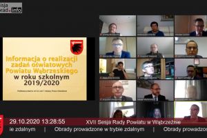 Odbyła się XVII sesja Rady Powiatu w Wąbrzeźniescr02_oswiata_prezentacja
