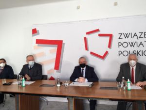 Konferencja ZPP dotycząca przejęcia szpitali powiatowych