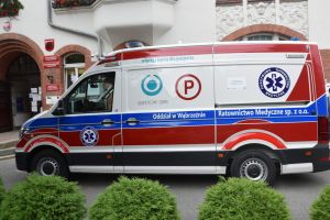 Przekazanie ambulansu dla ratownictwaDSC_0737_Easy-Resize.com