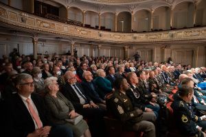 Uroczystość wręczenia medali stulecia powrotu Pomorza i Kujaw do wolnej Polski, fot. Mikołaj Kuras dla UMWKPfoto_03