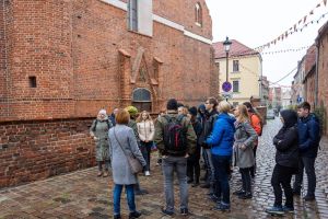 UCZNIOWIE ZSO POZNALI HISTORIE GRUDZ (1)