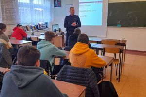 PROFILAKTYKA W SZKOŁACH (4)