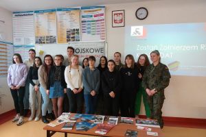 Wizyta wojskowych w Zespole Szkół w Wąbrzeźnie (5)