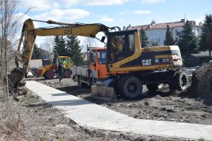 Plac budowy boiska przy Zespole Szkół Ogólnokształcących w Wąbrzeźnie (1)