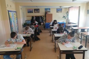 Uczestnicy Konkursu Palcem po mapie w Zespole Szkół (1)