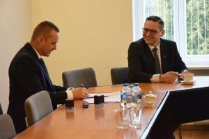 Podpisanie umowy na przebudowę drogi Trzcianek – Nowa Wieś Królewska (3)
