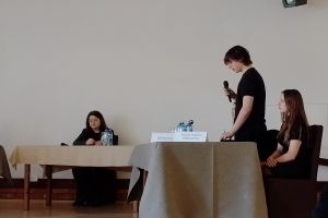 Uczestnicy debaty oksfordzkiej w Wąbrzeskim Domu Kultury (1)