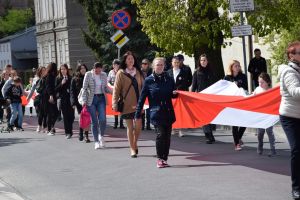 Uczestnicy obchodów narodowego swieta 3 maja (70)