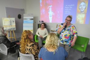 Spotkanie z Kariną Obarą w wąbrzeskiej bibliotece (1)