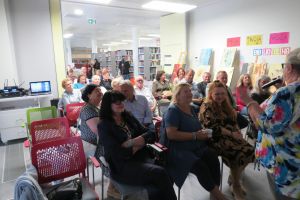 Spotkanie z Kariną Obarą w wąbrzeskiej bibliotece (2)