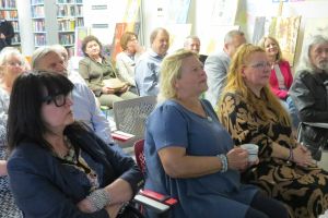 Spotkanie z Kariną Obarą w wąbrzeskiej bibliotece (3)