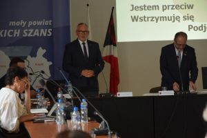 sesja rady powiatu w wąbrzeźnie (12)