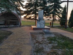 pomnik pomordowanych w kurkocinie