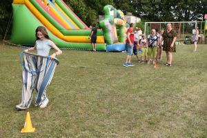 IMPREZA NA ZAKOŃCZENIE LATA W ŁOPATKACH www.gminaksiazki (9)