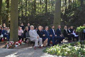 Msza święta przy pomniku w łopatkach (4)