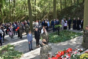 Msza święta przy pomniku w łopatkach (8)