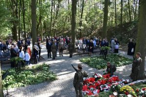 Msza święta przy pomniku w łopatkach (10)
