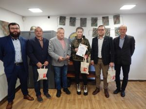 Wręczenie nagród podczas turnieju strzeleckiego