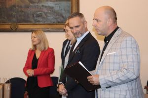 Wąbrzeźno. Aleksandra Kurek przeszła na emeryturę, Małgorzata Grzybek nowym dyrektorem MiPBP. Uroczystość w UM,8.11.2023 r.5