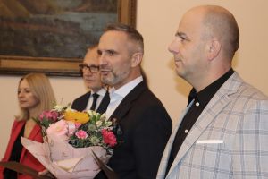 Wąbrzeźno. Aleksandra Kurek przeszła na emeryturę, Małgorzata Grzybek nowym dyrektorem MiPBP. Uroczystość w UM,8.11.2023 r.9