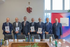 Podpisanie porozumienia z Marszałkiem Piotrem Całbeckim dotyczącego realizacji polityki terytorialnej województwa (5)