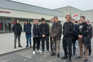 uczniowie podczas wykładów otwartych na politechnice (8)
