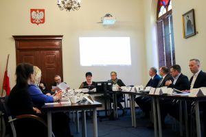 Uroczysta sesja Rady Miasta - nadanie parkowi przy Górze Zamkowej nazwy - Park pamięci Jana Różyckiego (1)