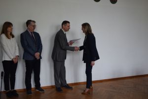Odebranie zaświadczeń przez nowych radnych (13)