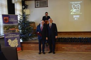 Krzysztof Maćkiewicz Starosta Wąbrzeski i Marek Markowski Przewodniczący Rady Powiatu w Wąbrzeźnie na uroczystosci 25-lecia...