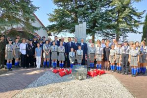 Uroczystość pod Pomnikiem w Kurkocinie (10)