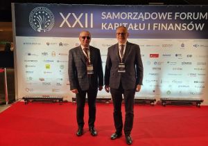 Krzysztof Maćkiewicz Starosta Wąbrzeski i Krzysztof Goleń Skarbnik Powiatu na XXII Samorządowym Forum Kapitału i Finansów