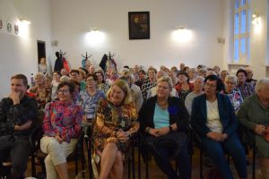Uczestnicy "Spotkania dla seniorów" w Starostwie Powiatowym w Wąbrzeźnie.