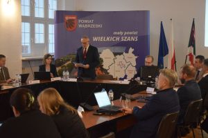 Obrady VII sesji Rady Powiaty w Wąbrzeźnie.