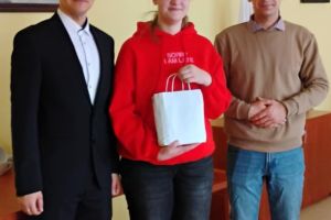 Konkurs wiedzy o samorządzie w Dębowej Łące (1)