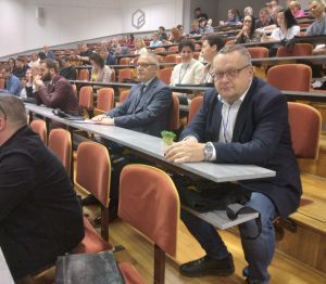 Starosta Wąbrzeski Krzysztof Maćkiewicz i Dyrektor ZS w Wąbrzeźnie Wojciech Bereza na konferencji na Politechnice Bydgoskiej.