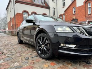 Samochód osobowy marki Skoda Octavia III 1.5 TSI MR`18 E6.