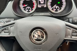 Samochód osobowy marki Skoda Octavia III 1.5 TSI MR`18 E6.