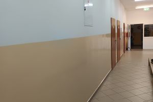 Wyremontowany korytarz w Specjalnym Ośrodku Szkolno-Wychowawczym we Wroniu