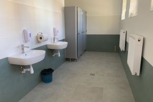 Fotorelacja z prac remontowych w Zespole Szkół Ogólnokształcących w Wąbrzeźnie