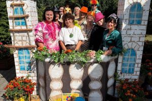 Piknik Rodzinny i Przegląd Twórczości Osób Niepełnosprawnych "Razem w rutmie szczęścia" w DPS w Wąbrzeźnie