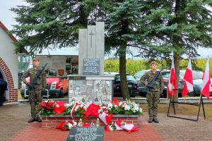 Uroczystość patriotyczno-religijna pod Pomnikiem Pomordowanych w Kurkocinie