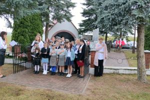 Uroczystość patriotyczno-religijna pod Pomnikiem Pomordowanych w Kurkocinie