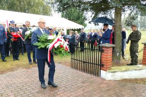 Uroczystość patriotyczno-religijna pod Pomnikiem Pomordowanych w Kurkocinie