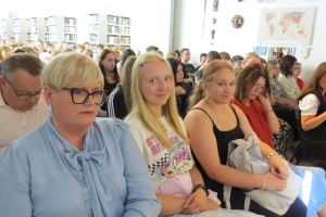 Narodowe Czytanie poezji Jana Kochanowskiego w wąbrzeskiej bibliotece