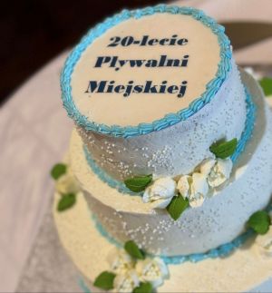 Tort z okazji 20-lecia Pływalni Miejskiej w Wąbrzeźnie