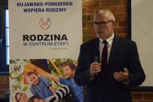 Uroczyste obchody Dnia Pracownika Socjalnego przez Powiatowe Centrum Pomocy Rodzinie w Wąbrzeźnie