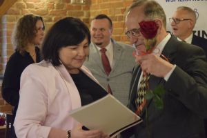 Uroczyste obchody Dnia Pracownika Socjalnego przez Powiatowe Centrum Pomocy Rodzinie w Wąbrzeźnie