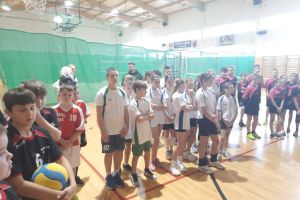 Powiatowe Igrzyska Dzieci w piłce siatkowej dziewcząt i chłopców