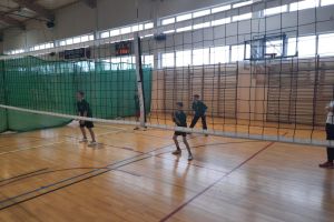 Powiatowe Igrzyska Dzieci w piłce siatkowej dziewcząt i chłopców